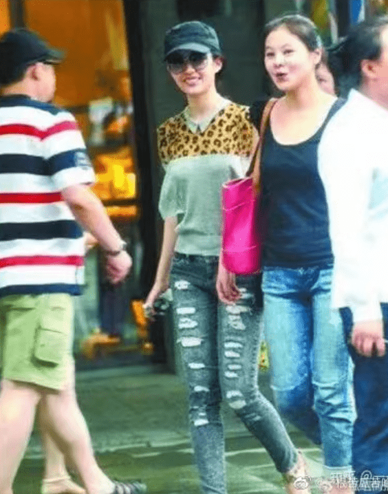 刘亦菲<strong></p>
<p>刘亦菲</strong>,自毁人设