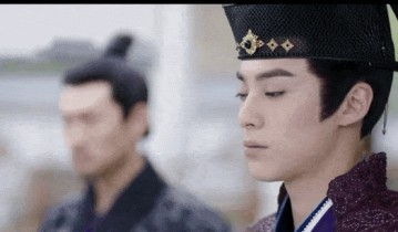 专访 | 新剧《浮图缘》再爆!王鹤棣不止是热度