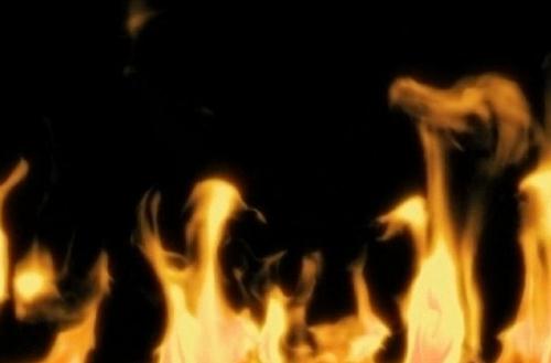 油锅、电器起火,千万别用水灭